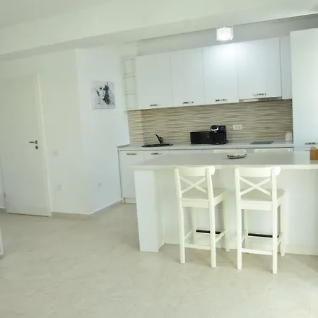 Roapart -sea View 2 La 1 Min De Plaja Apartman