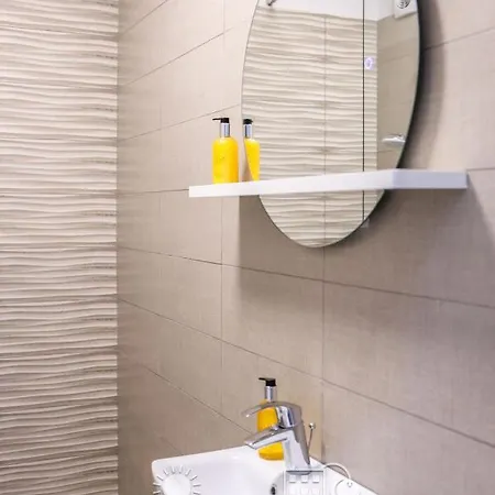 Appartamento Roapart -sea View 2 La 1 Min De Plaja Năvodari