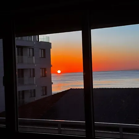 Roapart -sea View 2 La 1 Min De Plaja Apartament